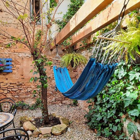 Benissanet Casa Fontゲストハウス エクステリア 写真