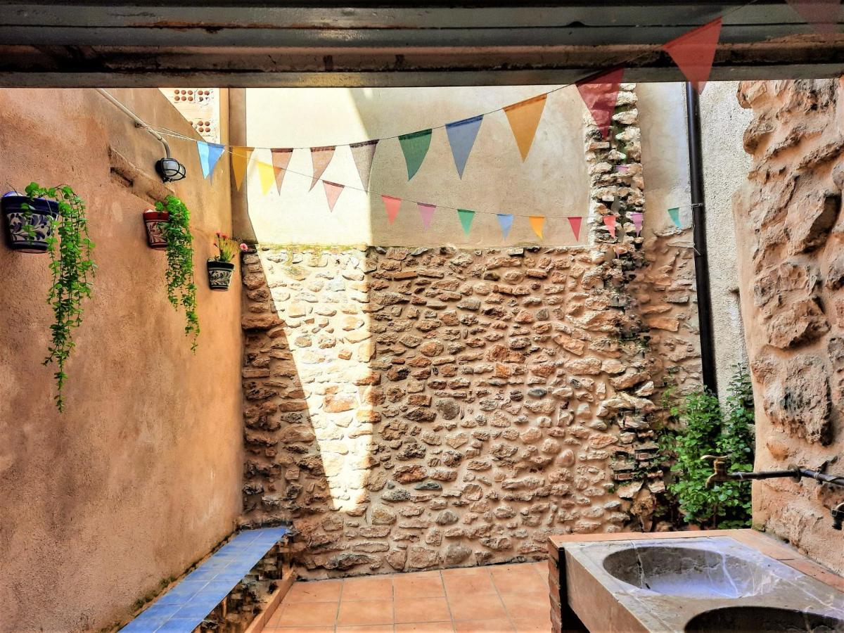 Benissanet Casa Fontゲストハウス エクステリア 写真