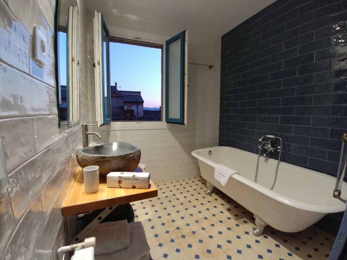 Benissanet Casa Fontゲストハウス エクステリア 写真